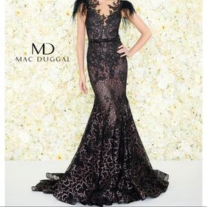 NWT  - Mac Duggal Feather Cap Sleeve Mermaid Dress! Size 6